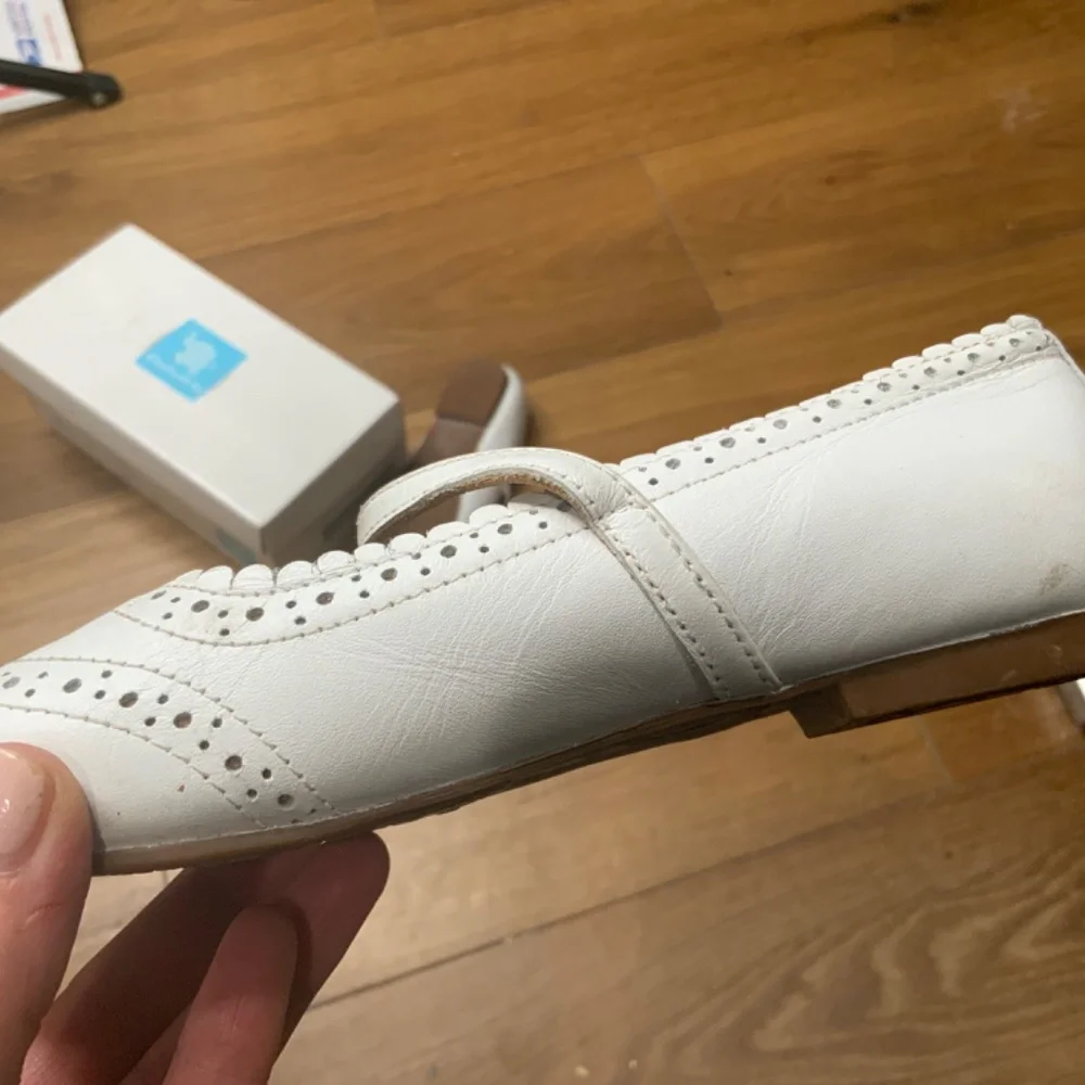 Elephantito Vicky Ballerina White Leather Shoes